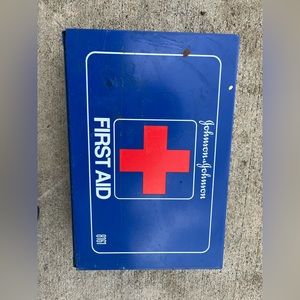 1980’s Johnson & Johnson Tin